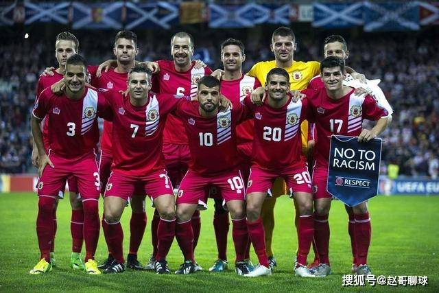 相当炸裂！44岁的小罗就要当爷爷了！